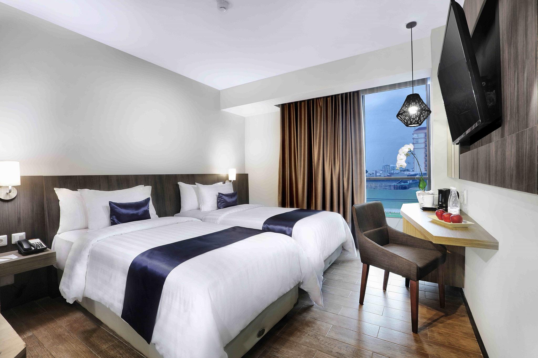 Aston Inn Pandanaran Semarang Exterior foto