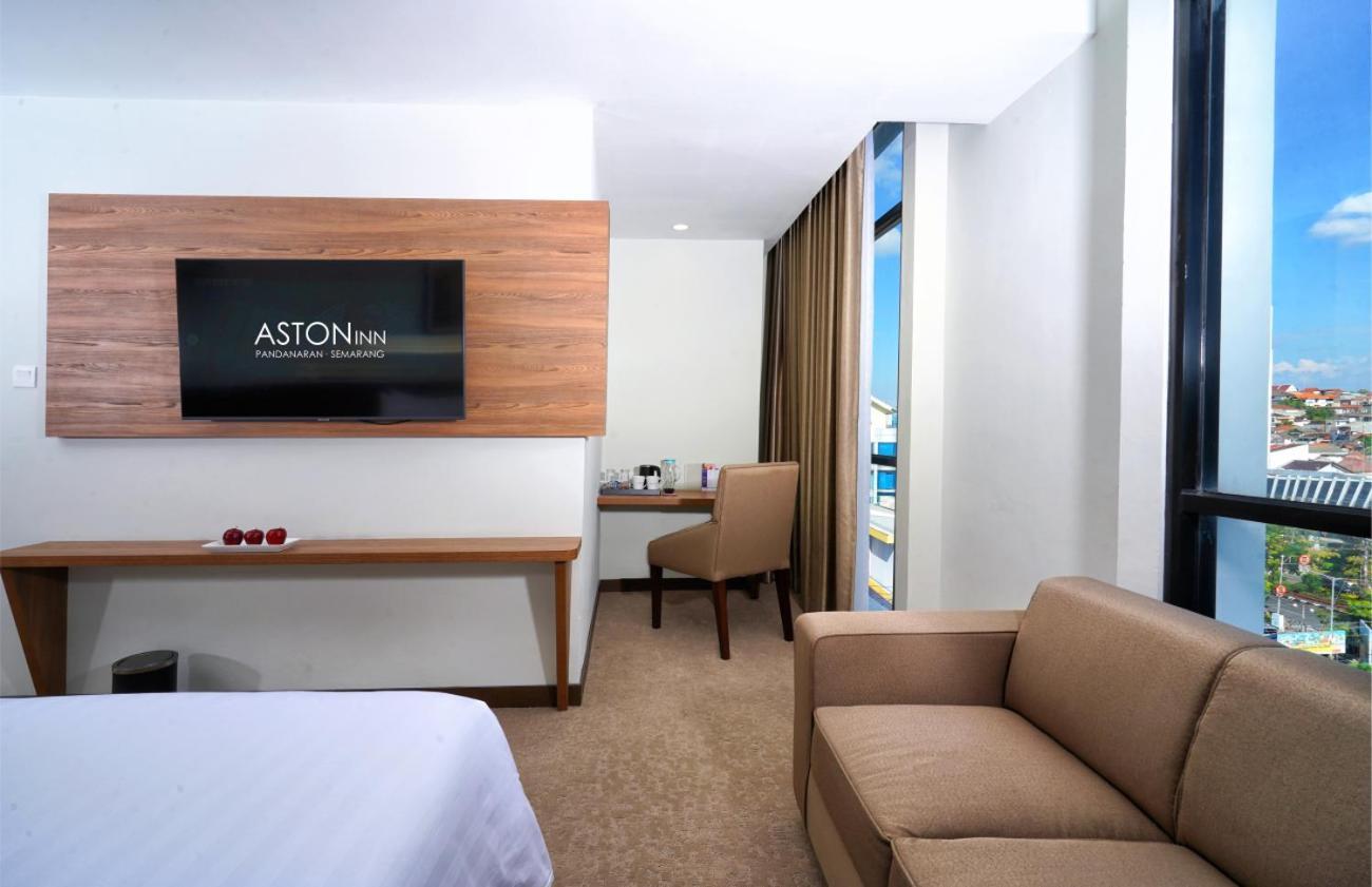 Aston Inn Pandanaran Semarang Exterior foto